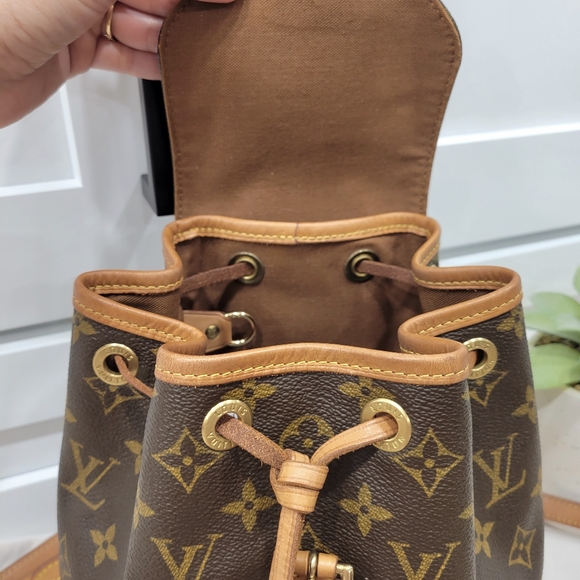 💕DISCONTINUED Very Rare Backpack LOUIS VUITTON Montsouris MINI Monogram - Picture 4 of 16